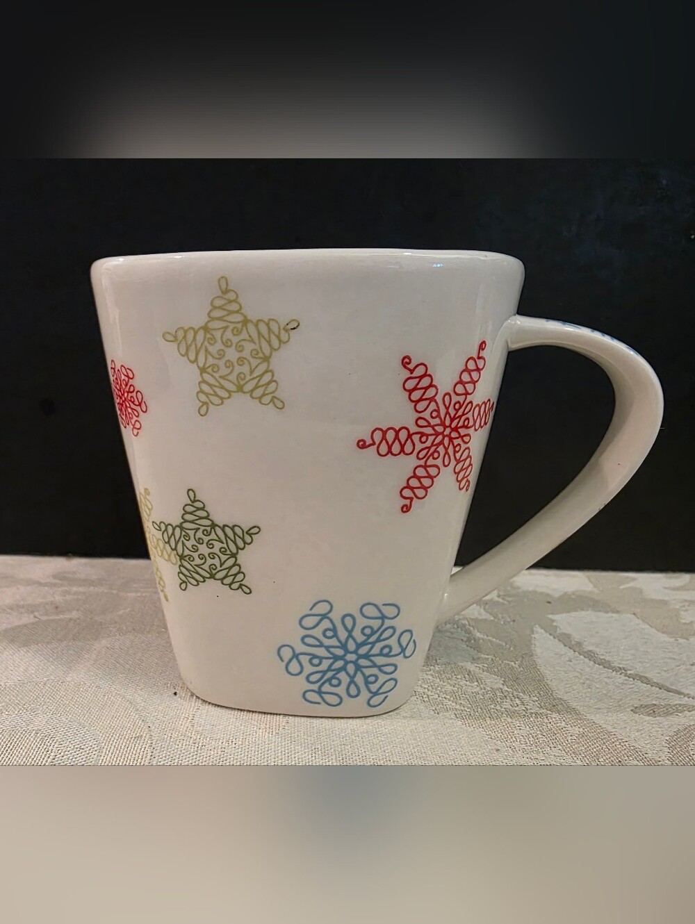 Starbucks 2005 Swirked Snowflakes & Stars 10 Oz Square Coffee Cup